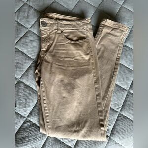 Women’s Slim Fit Jeggings in Khaki